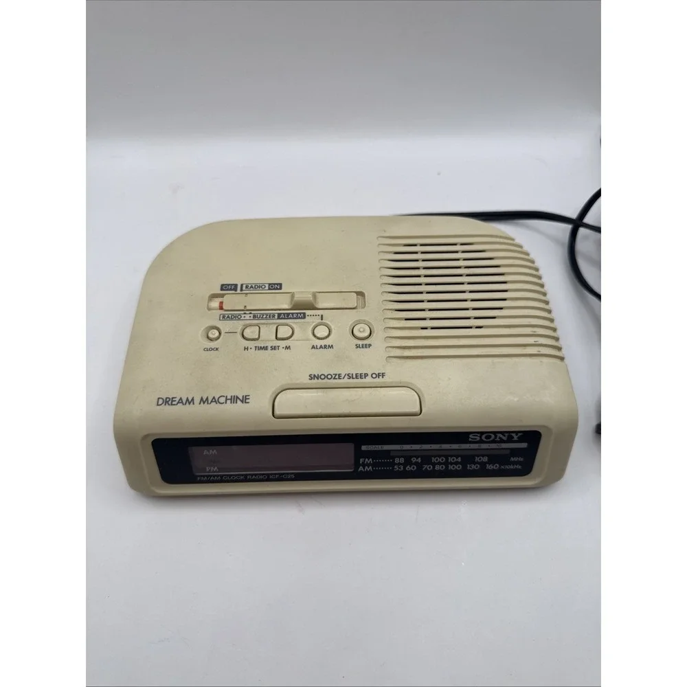 SONY Dream Machine Clock Radio AM FM Alarm Model ICF-C25 Beige Cream Color Works